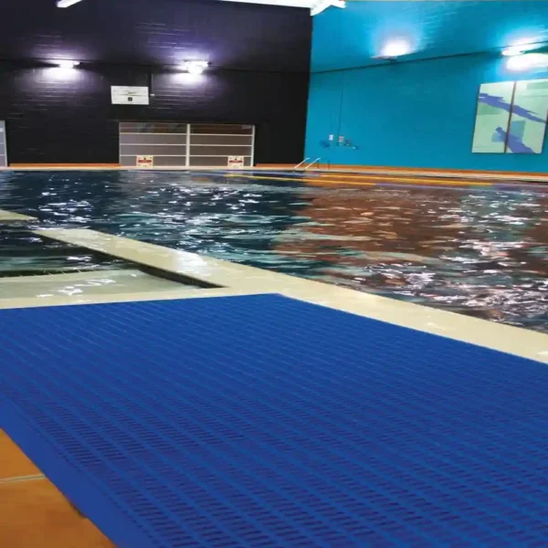 Leisure Mat Blue In Use