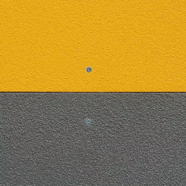 Flat Sheet Grey and Yellow In Use 4